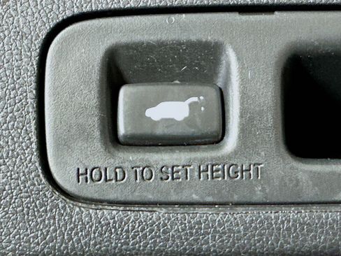 Used 2020 Honda CR-V Touring image 30