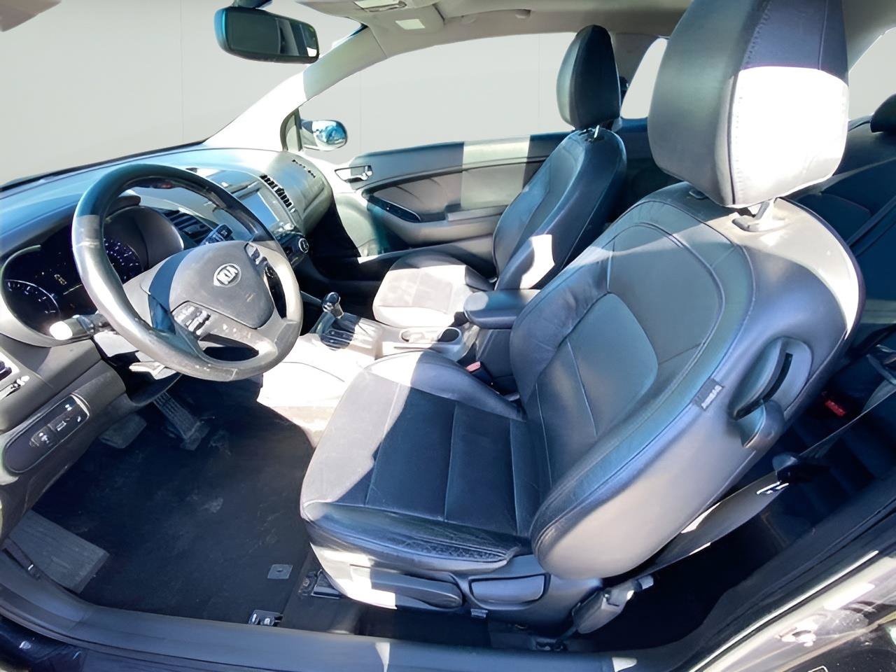 Used 2015 Kia Forte Koup EX w/ EX Premium Package FWD image 20