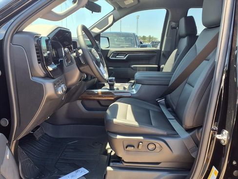 New 2026 GMC Sierra 1500 Elevation image 8