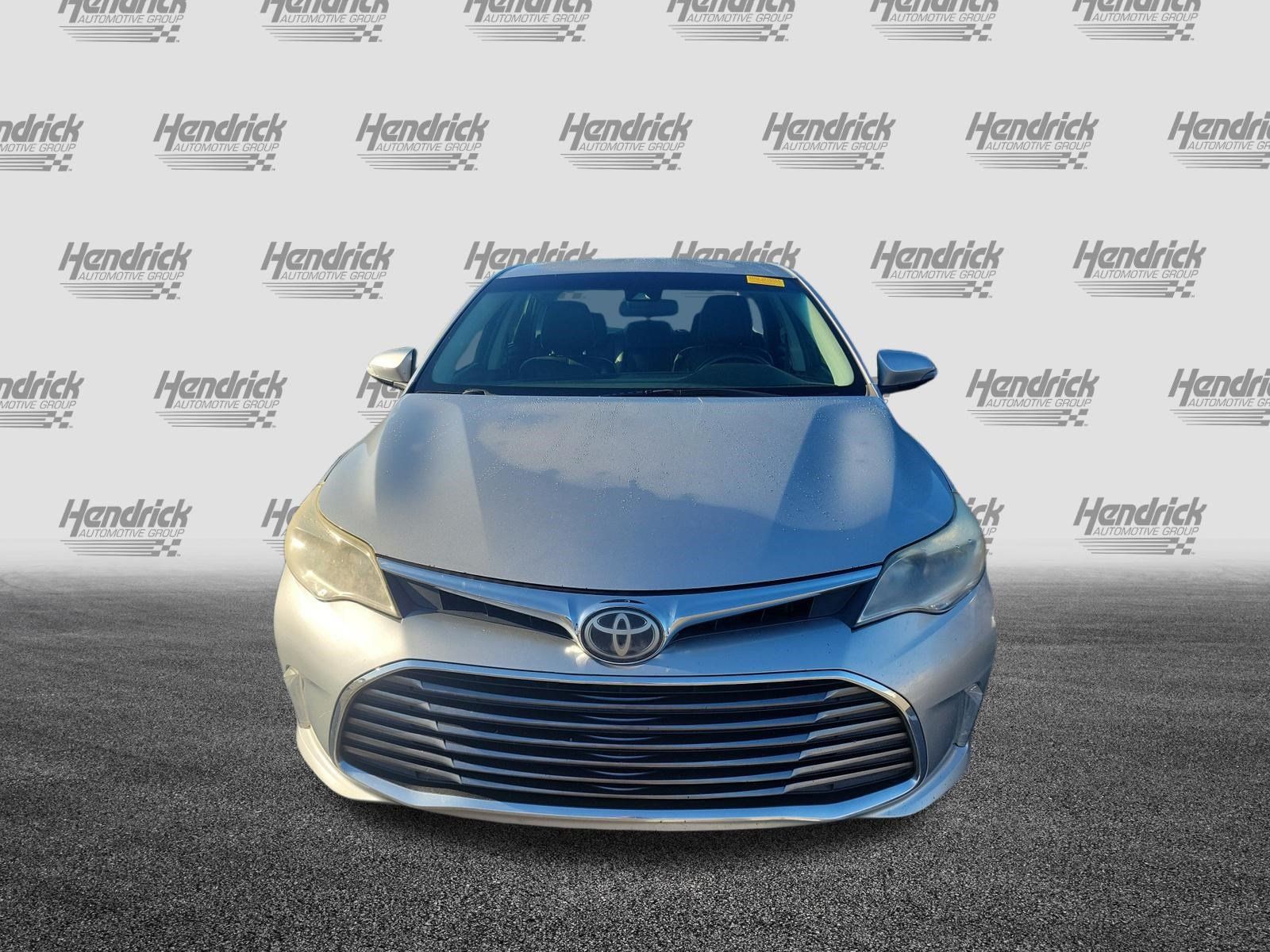 Used 2017 Toyota Avalon XLE FWD image 3