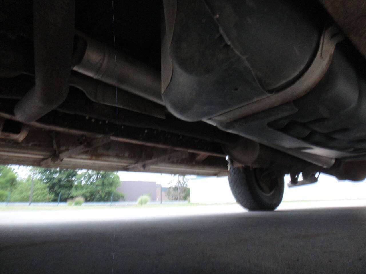 Used 2012 Ford E-350 and Econoline 350 XLT RWD image 21