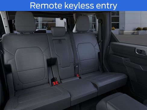 New 2025 Ford Bronco Outer Banks image 11