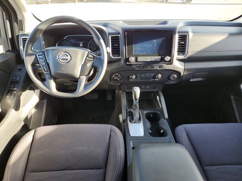 Used 2023 Nissan Frontier SV image 10