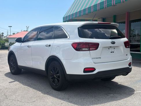 Used 2019 Kia Sorento FWD image 3