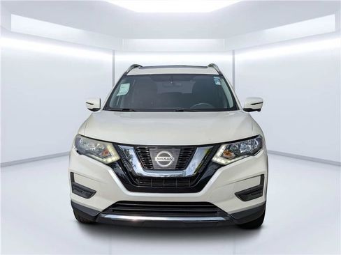 Used 2017 Nissan Rogue SV w/ Sun & Sound Touring Package AWD/4WD image 8