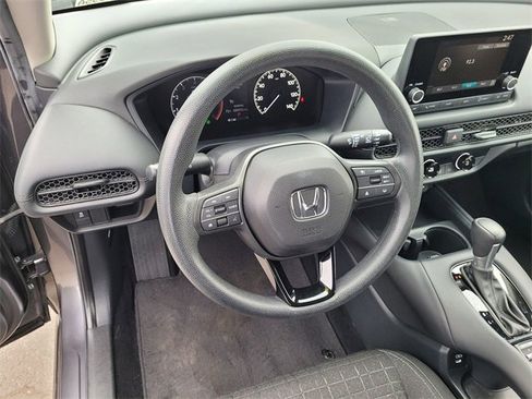 Used 2024 Honda HR-V LX image 9