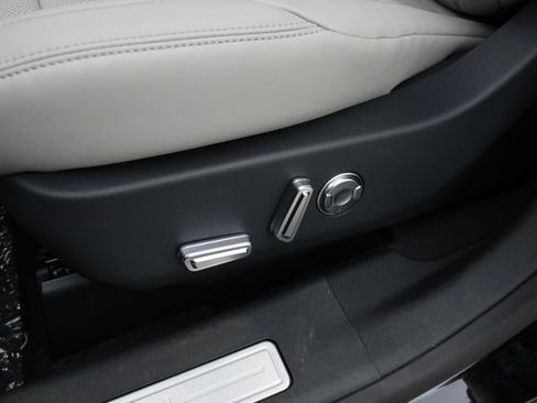 New 2026 Lincoln Nautilus Premier w/ Equipment Group 102A AWD/4WD image 32