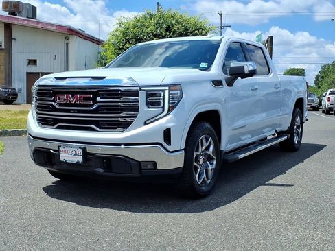 Used 2026 GMC Sierra 1500 SLT w/ SLT Premium Plus Package AWD/4WD image 3