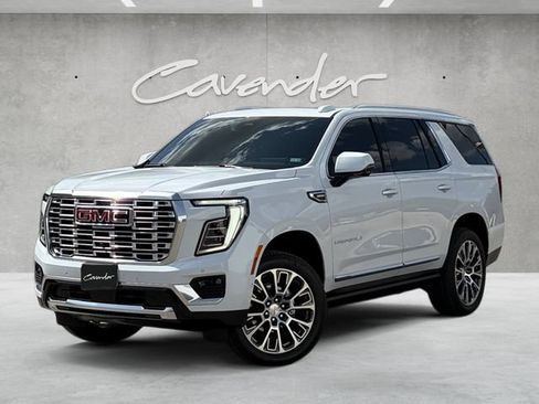 Used 2026 GMC Yukon Denali w/ Denali Reserve Package AWD/4WD image 1