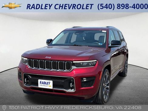 Used 2022 Jeep Grand Cherokee L Overland w/ Luxury Tech Group IV AWD/4WD image 1