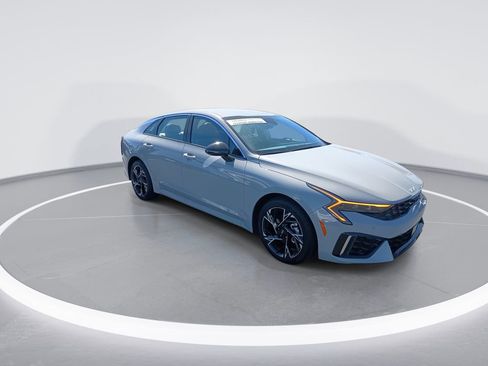 Certified 2026 Kia K5 GT-Line image 2