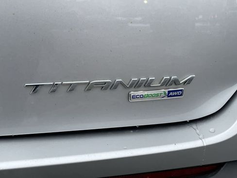 Used 2018 Ford Edge Titanium w/ Equipment Group 301A image 41