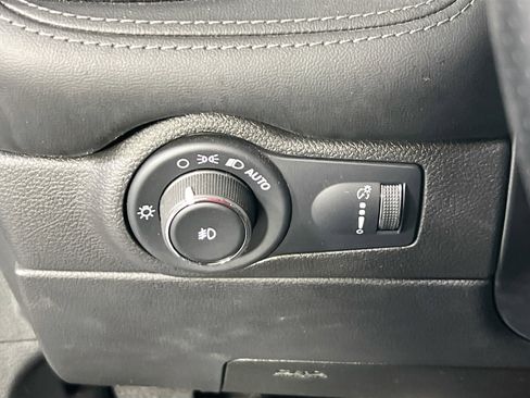 Used 2022 Dodge Durango GT w/ Blacktop Package image 10