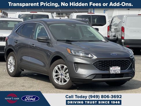 Used 2022 Ford Escape SE FWD image 1