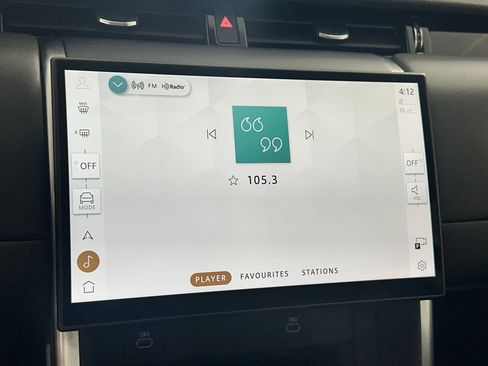 New 2024 Land Rover Discovery Sport S image 23