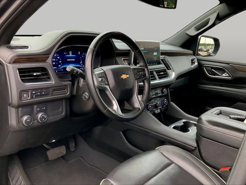 Used 2024 Chevrolet Tahoe Premier RWD image 16