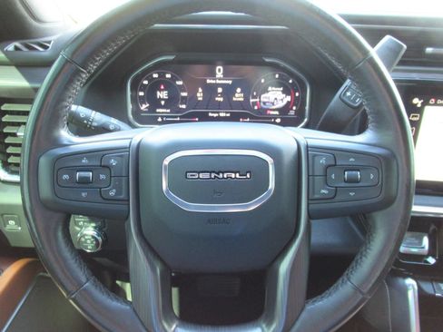 Used 2024 GMC Sierra 3500 Denali Ultimate AWD/4WD image 24