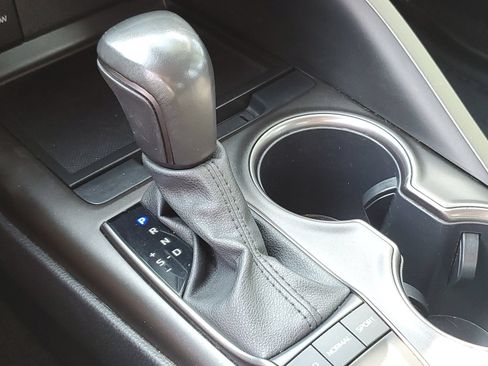 Certified 2024 Toyota Camry SE FWD image 29