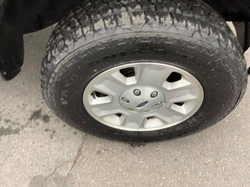 Used 2013 Ford F150 STX image 26