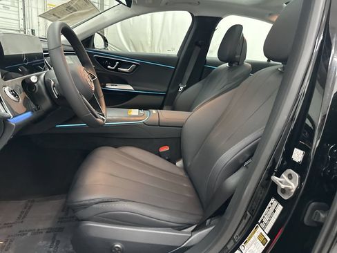 Used 2026 Mercedes-Benz E 350 4MATIC Sedan image 18