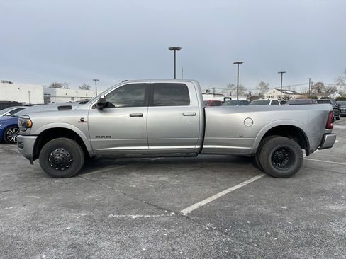Used 2022 RAM 3500 Limited image 5