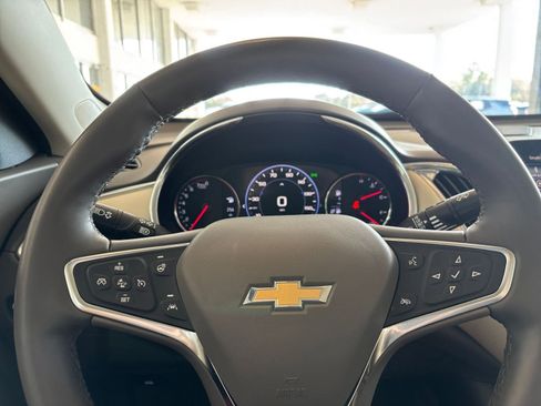 Used 2024 Chevrolet Malibu LT image 28