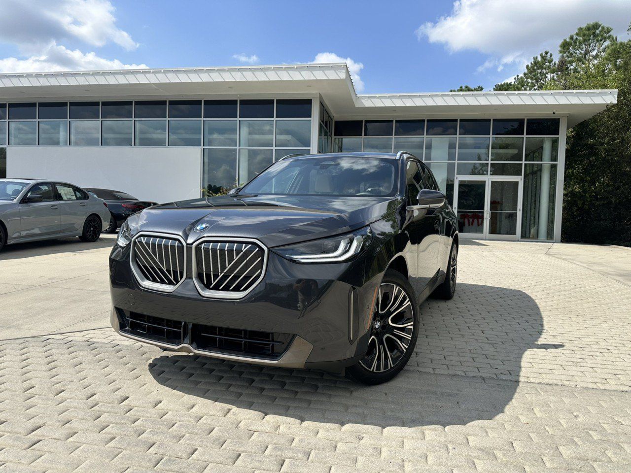 Used 2025 BMW X3 xDrive30i w/ Convenience Package AWD/4WD image 1