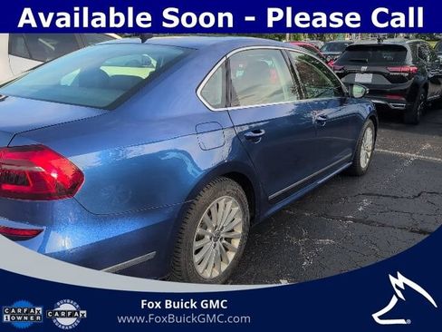 Used 2017 Volkswagen Passat 1.8T SE FWD image 4