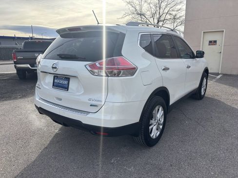 Used 2014 Nissan Rogue SV w/ SV Family Package image 21