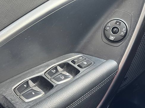 Used 2018 Hyundai Santa Fe Sport FWD image 28