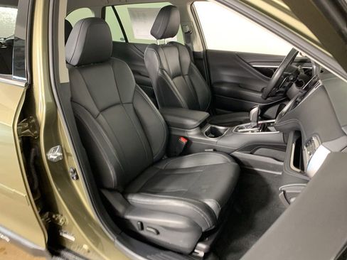 Used 2023 Subaru Outback Touring AWD/4WD image 38