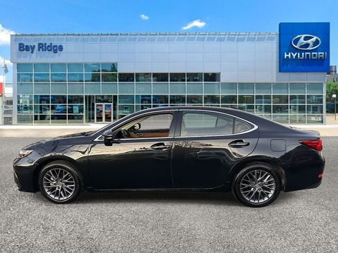 Used 2018 Lexus ES 350 image 8