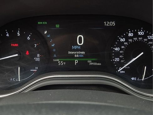 Used 2021 Toyota Avalon XLE image 19