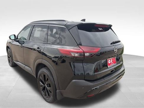 Used 2023 Nissan Rogue SV w/ SV Premium B Package AWD/4WD image 4
