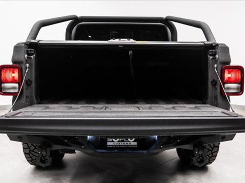 Used 2025 Jeep Gladiator Sport AWD/4WD image 50