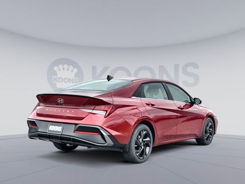 New 2026 Hyundai Elantra SEL Sport image 7