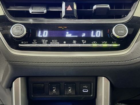 Used 2023 Toyota Corolla Cross XSE w/ Convenience Package image 23