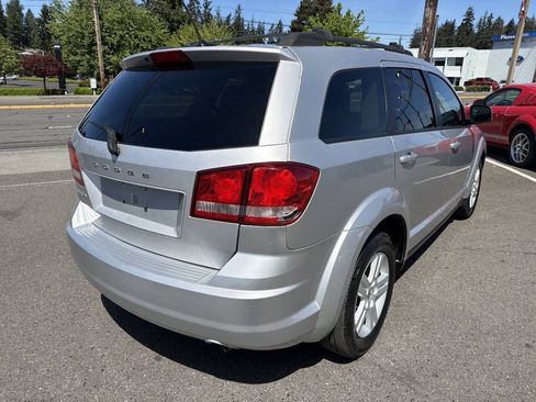 Used 2012 Dodge Journey FWD image 7