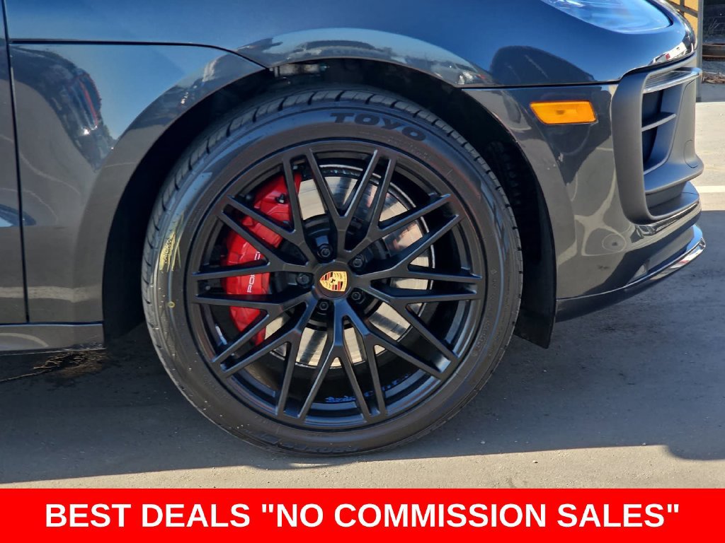 Used 2024 Porsche Macan GTS AWD/4WD image 38