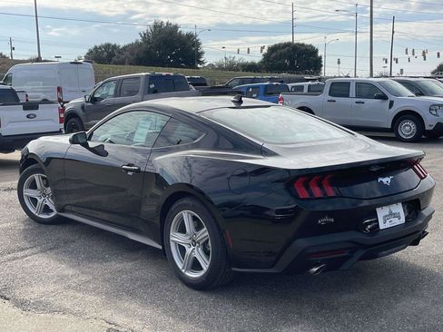 New 2026 Ford Mustang Coupe image 5