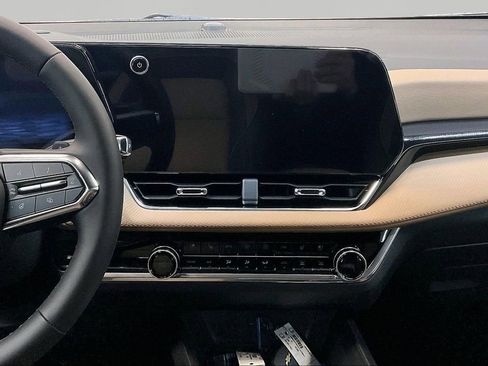 New 2026 Chevrolet Equinox ACTIV w/ Convenience Package III AWD/4WD image 7