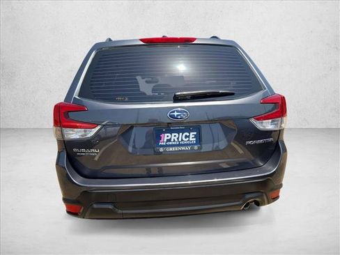 Used 2021 Subaru Forester AWD/4WD image 6