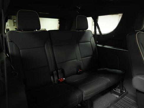 New 2026 GMC Yukon XL Elevation w/ Elevation Premium Package AWD/4WD image 15