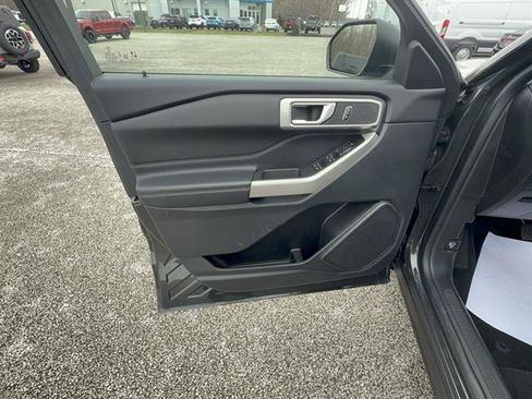 Certified 2023 Ford Explorer XLT w/ Equipment Group 202A image 12