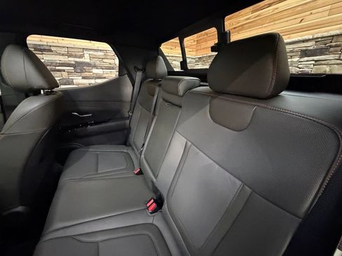 Certified 2025 Hyundai Santa Cruz Limited AWD/4WD image 28