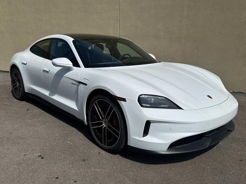 New 2025 Porsche Taycan 4S image 9