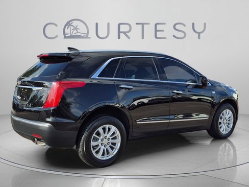 Used 2019 Cadillac XT5 FWD image 5