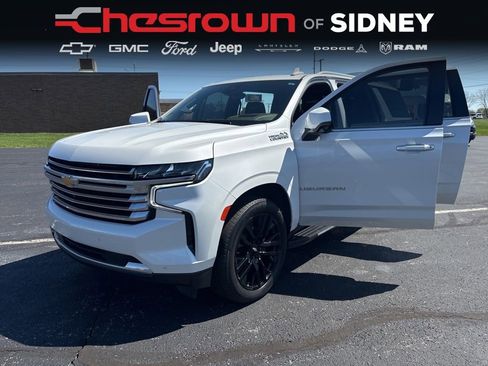 Used 2023 Chevrolet Suburban High Country AWD/4WD image 12