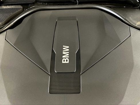 Used 2026 BMW i5 eDrive40 image 17