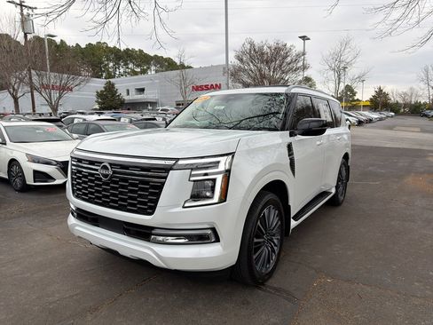 New 2026 Nissan Armada Platinum Reserve w/ Accent Package image 3